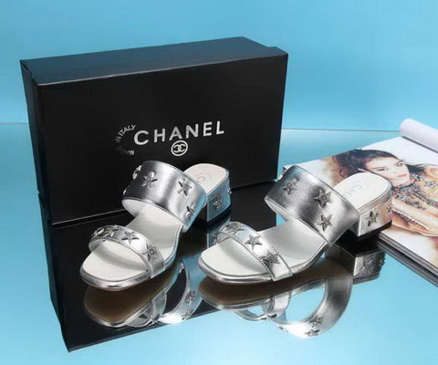 CHANEL Slippers Women--010